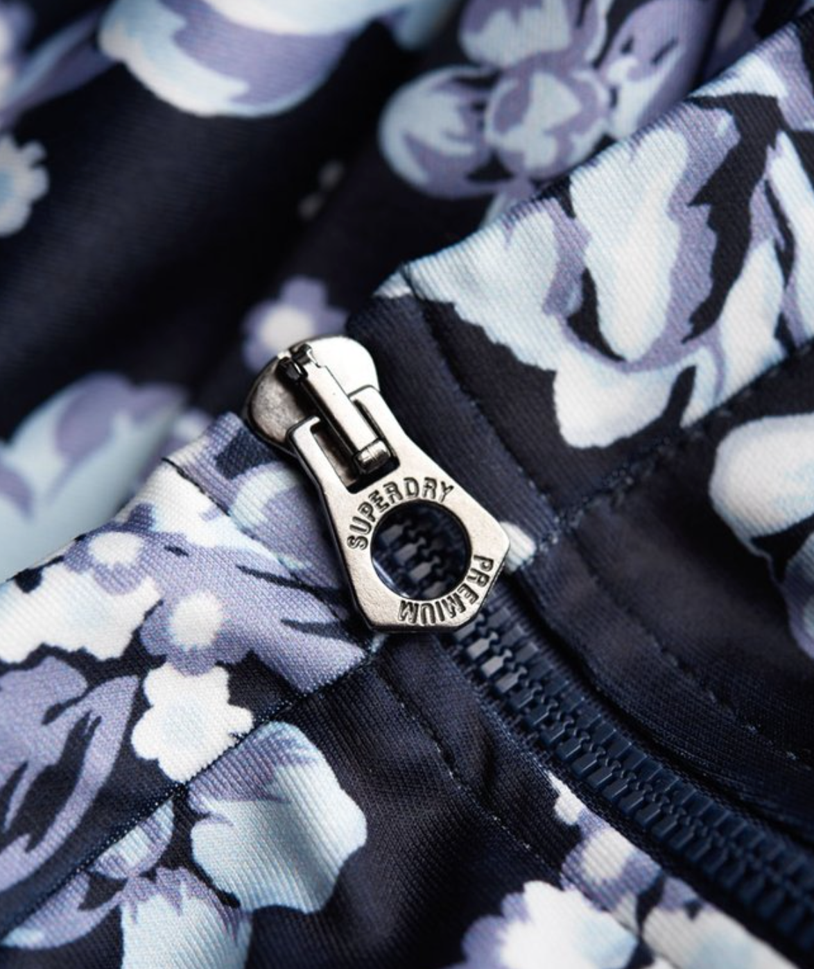 Superdry Navy Blue Floral Scuba Skater Mini Skirt Size Medium (UK 10)