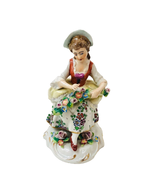 Voigt groß sitzendorf 5 Inch Maiden Girl Figurine Regency Georgian Antique